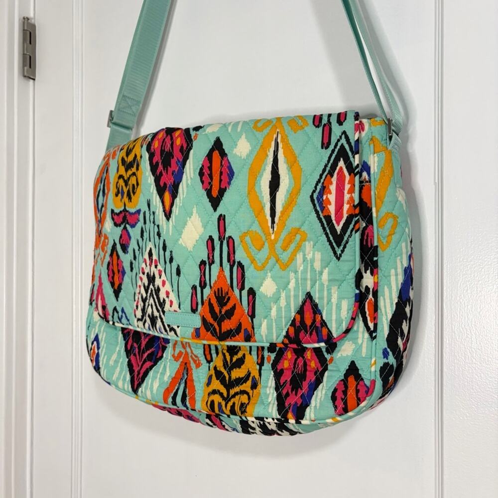Vera Bradley Essential Messenger Bag quilted Pueblo print - Picture 14 of 15